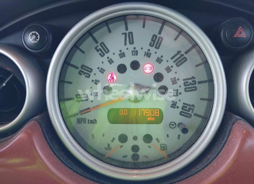 Photo 7 of 2005 Mini Cooper (VIN WMWRF334X5TF61026)