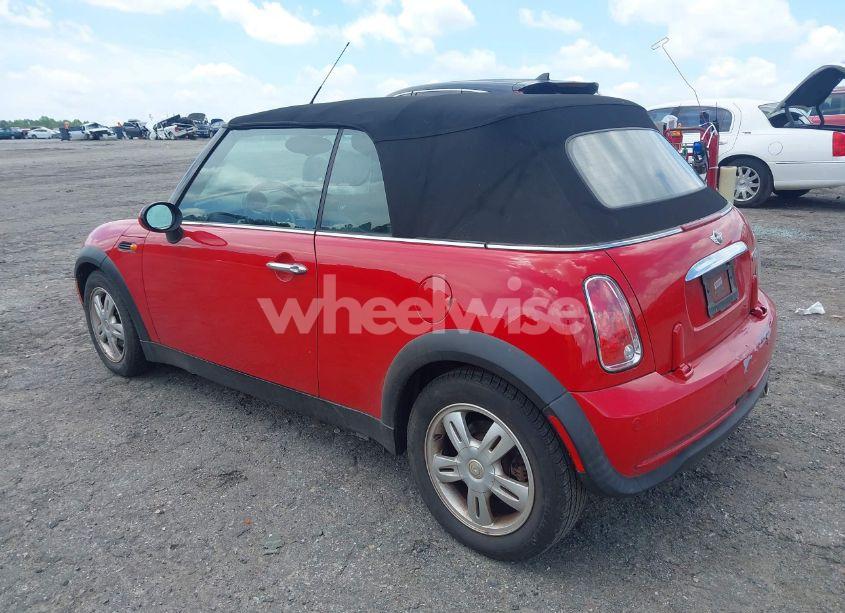 Photo 3 of 2006 Mini Cooper N/A (VIN WMWRF33556TG15827)