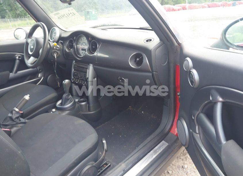 Photo 5 of 2006 Mini Cooper N/A (VIN WMWRF33556TG15827)