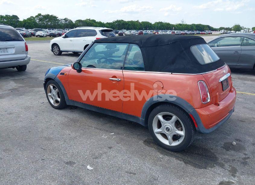Photo 3 of 2007 Mini Cooper N/A (VIN WMWRF33557TG16283)