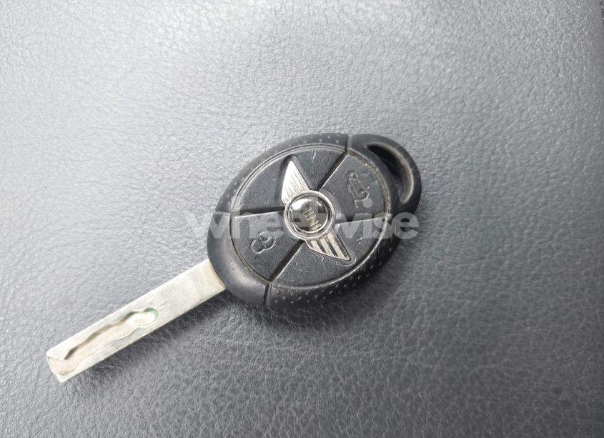 Photo 11 of 2006 Mini Cooper S (VIN WMWRH33516TL93102)