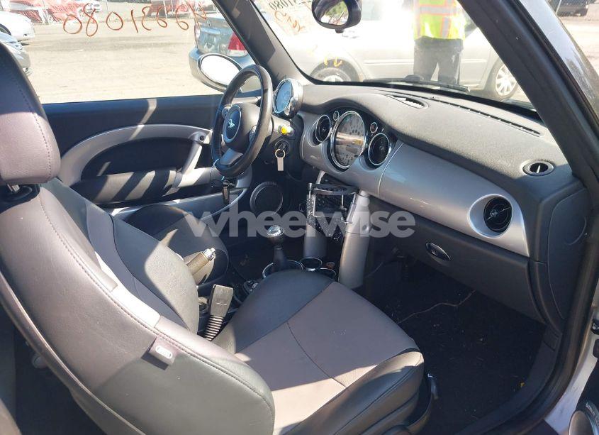 Photo 5 of 2007 Mini Cooper S (VIN WMWRH33517TJ44767)