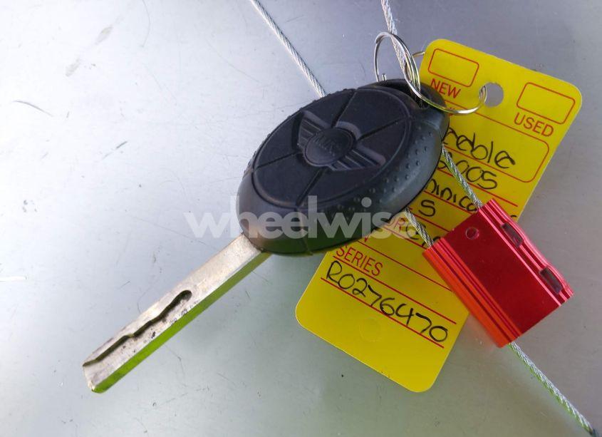 Photo 11 of 2005 Mini Cooper S (VIN WMWRH33585TF85313)