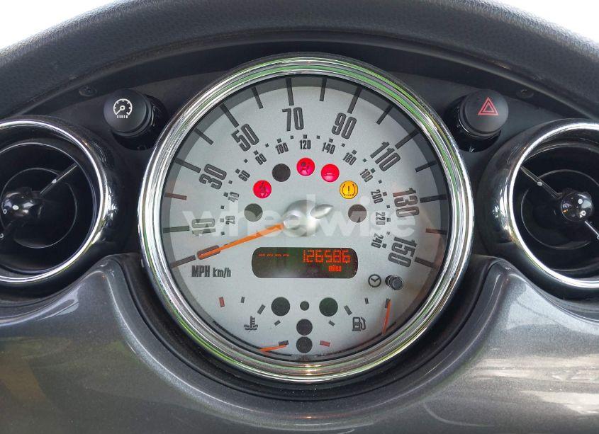 Photo 7 of 2005 Mini Cooper S (VIN WMWRH33585TF85313)