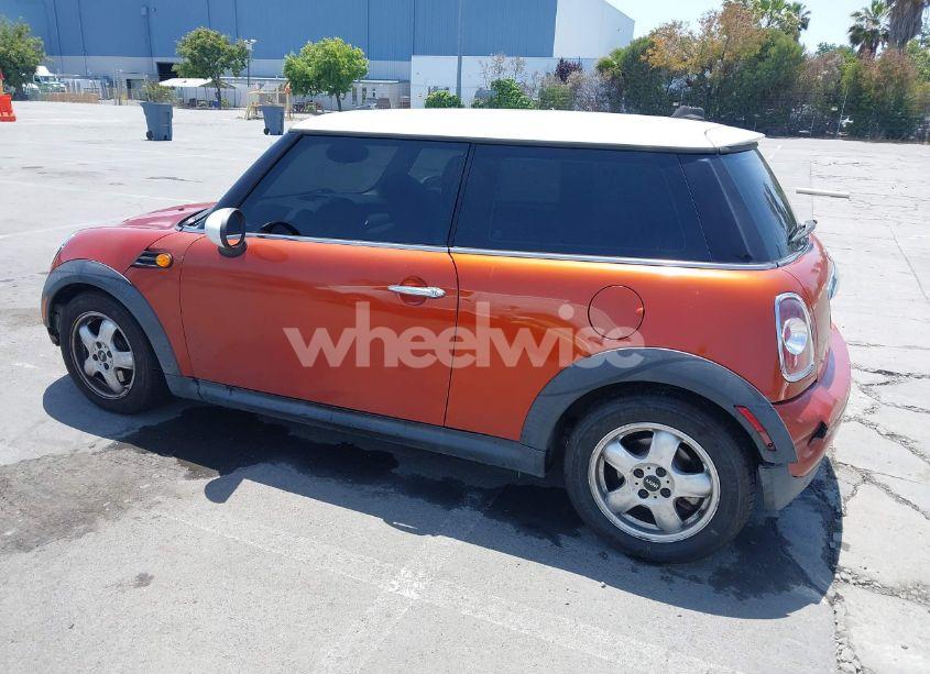Photo 3 of 2011 Mini Cooper (VIN WMWSU3C50BT094515)