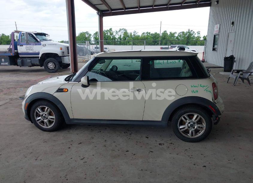 Photo 14 of 2011 Mini Cooper (VIN WMWSU3C52BT091664)