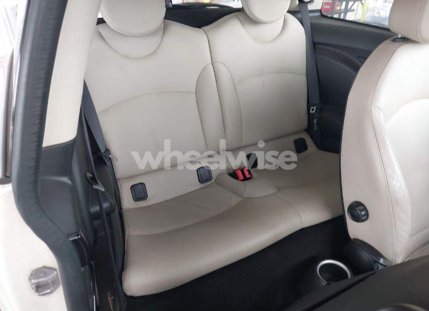 Photo 8 of 2011 Mini Cooper (VIN WMWSU3C52BT091664)