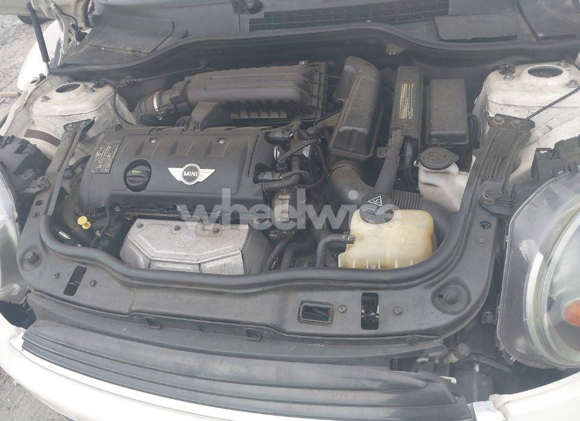 Photo 10 of 2011 Mini Cooper (VIN WMWSU3C52BT096539)