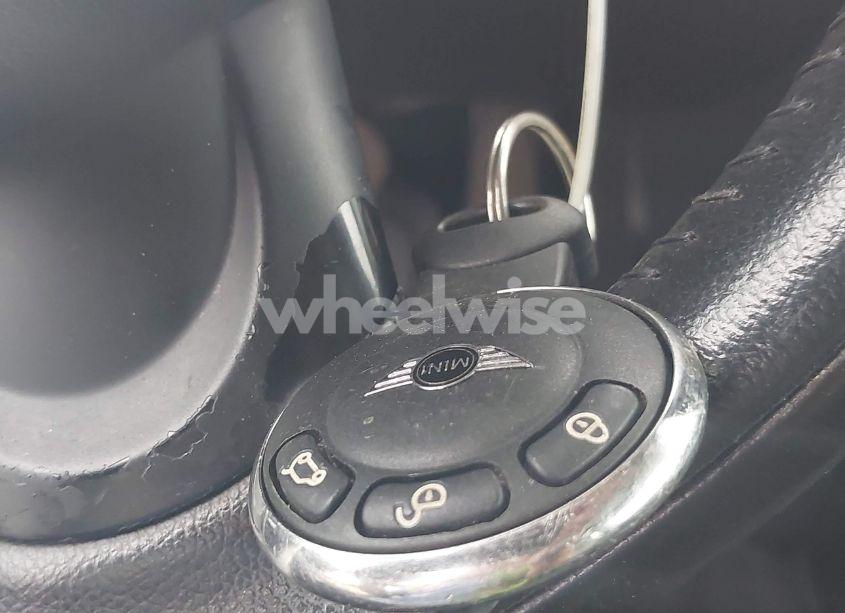 Photo 11 of 2011 Mini Cooper (VIN WMWSU3C52BT096539)