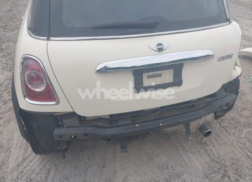 Photo 6 of 2011 Mini Cooper (VIN WMWSU3C52BT096539)