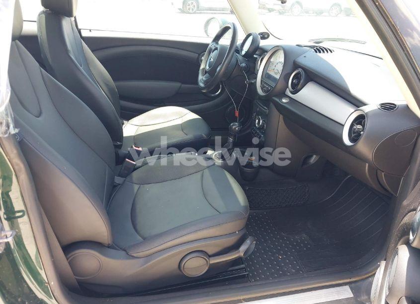 Photo 5 of 2011 Mini Cooper (VIN WMWSU3C57BT093085)