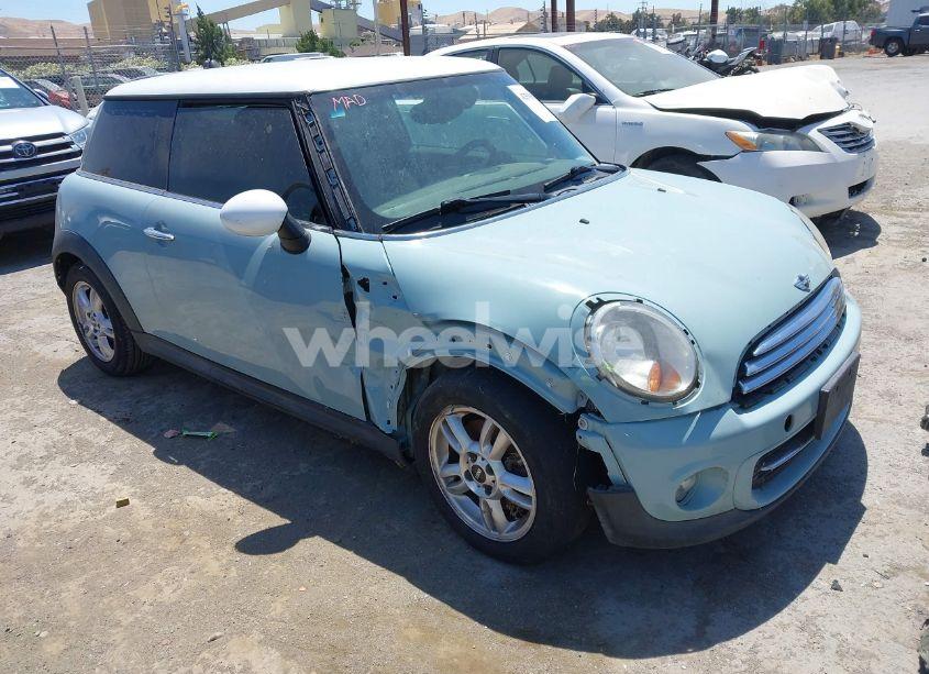 2011 Mini Cooper (VIN WMWSU3C57BT253854) main photo