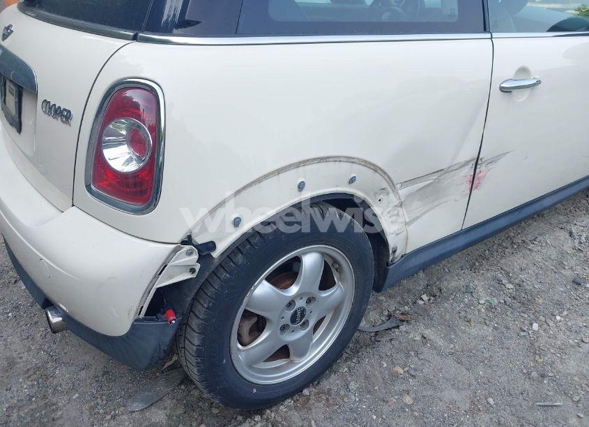 Photo 6 of 2011 Mini Cooper (VIN WMWSU3C59BTX95912)