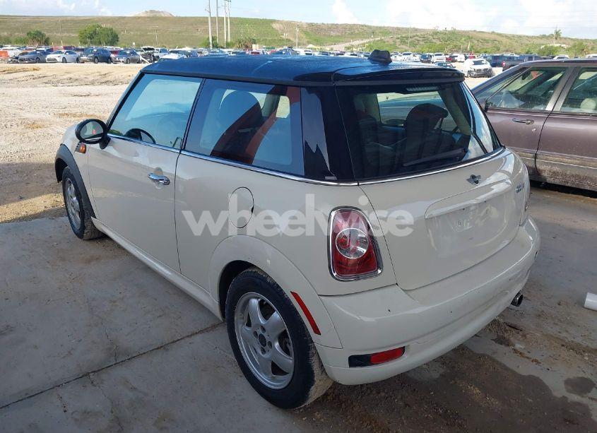 Photo 3 of 2011 Mini Cooper (VIN WMWSU3C5XBT095591)