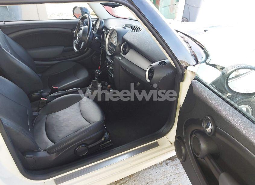 Photo 5 of 2011 Mini Cooper (VIN WMWSU3C5XBT095591)