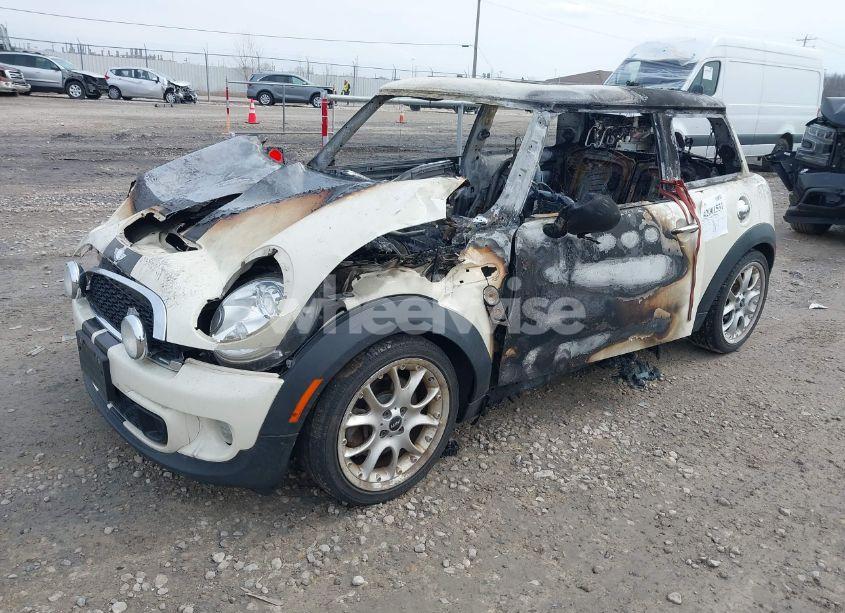 Photo 2 of 2011 Mini Cooper S (VIN WMWSV3C53BTY20901)