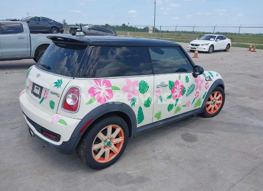 Photo 4 of 2012 Mini Cooper S (VIN WMWSV3C54CTY17815)