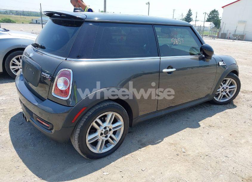 Photo 4 of 2011 Mini Cooper S (VIN WMWSV3C56BTY11965)