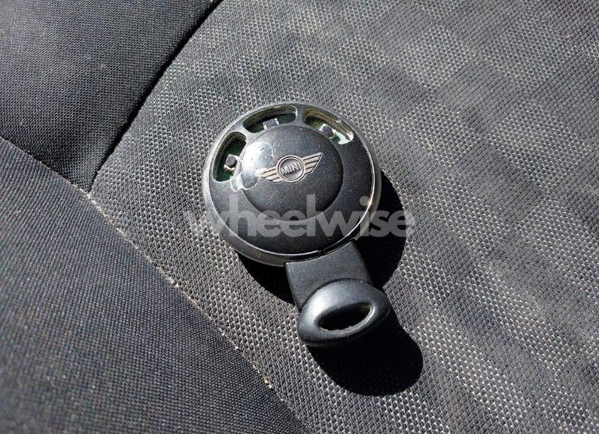 Photo 11 of 2011 Mini Cooper (VIN WMWSV3C5XBTY22399)