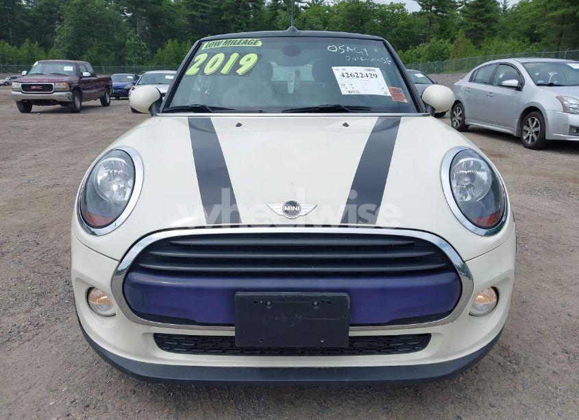 Photo 12 of 2019 Mini Convertible COOPER (VIN WMWWG5C52K3F79780)