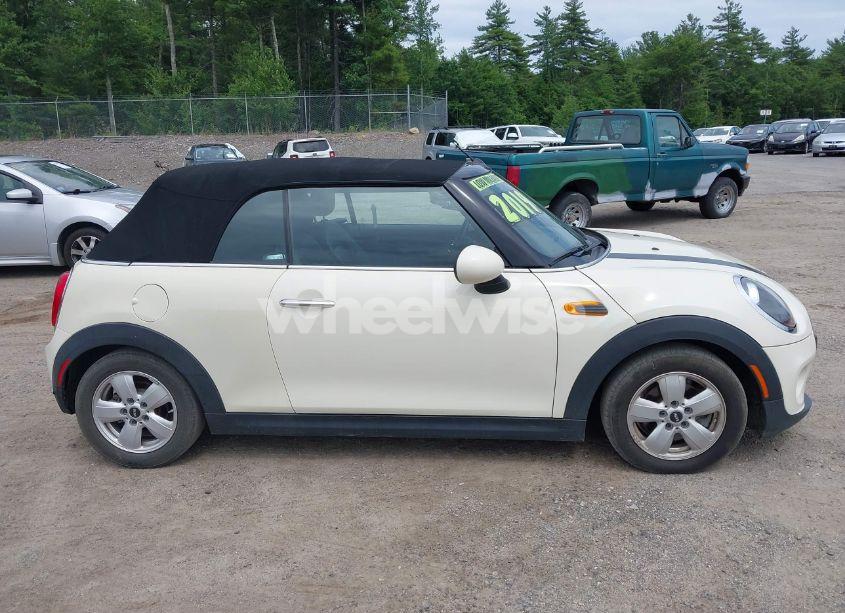 Photo 13 of 2019 Mini Convertible COOPER (VIN WMWWG5C52K3F79780)
