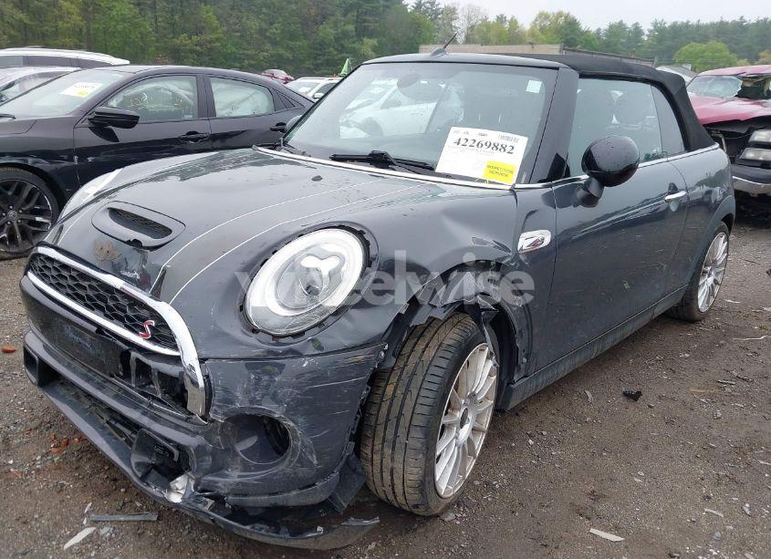 Photo 2 of 2017 Mini Convertible COOPER S (VIN WMWWG9C39H3D22503)