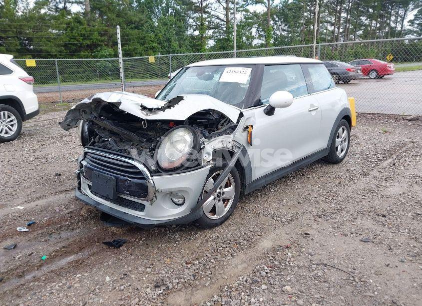 Photo 2 of 2017 Mini Hardtop COOPER (VIN WMWXP5C34H2D16935)