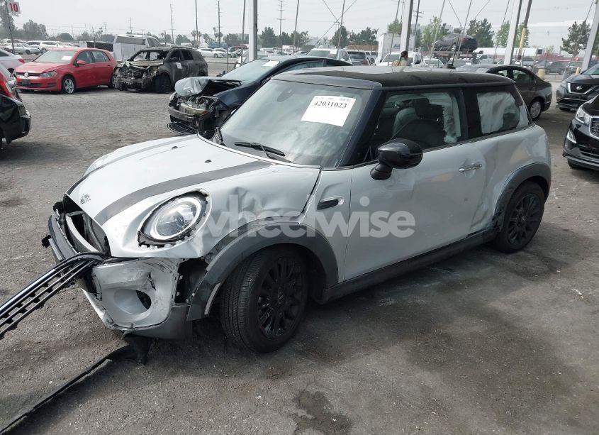 Photo 2 of 2021 Mini Hardtop COOPER (VIN WMWXR3C09M2N96671)