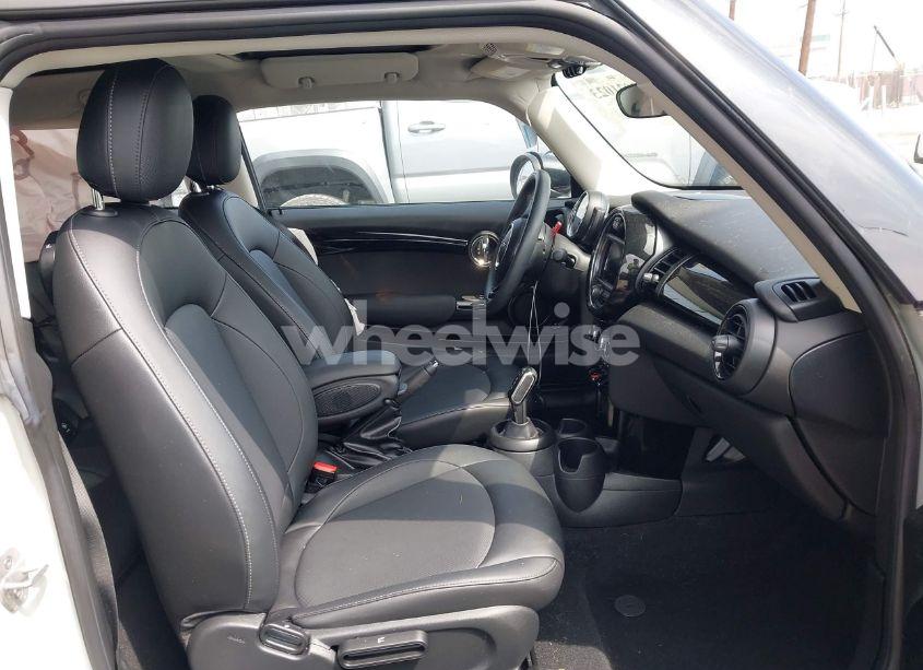 Photo 5 of 2021 Mini Hardtop COOPER (VIN WMWXR3C09M2N96671)