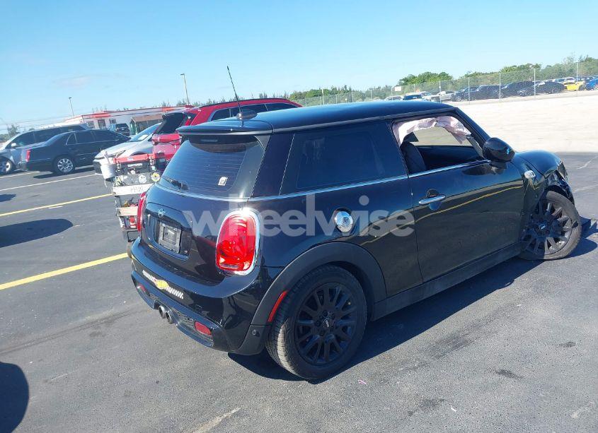 Photo 4 of 2020 Mini Hardtop COOPER S (VIN WMWXR5C04L2M82197)