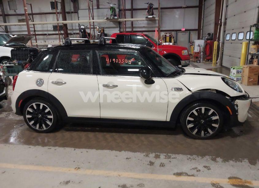 Photo 14 of 2019 Mini Hardtop COOPER S (VIN WMWXU3C5XK2H88000)