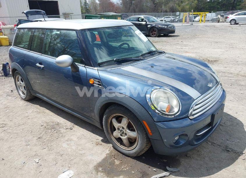2011 Mini Cooper (VIN WMWZF3C57BTX81693) main photo