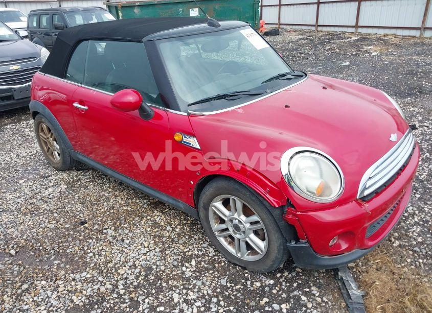 2011 Mini Cooper (VIN WMWZN3C55BT132820) main photo