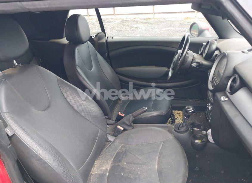 Photo 5 of 2011 Mini Cooper (VIN WMWZN3C55BT132820)