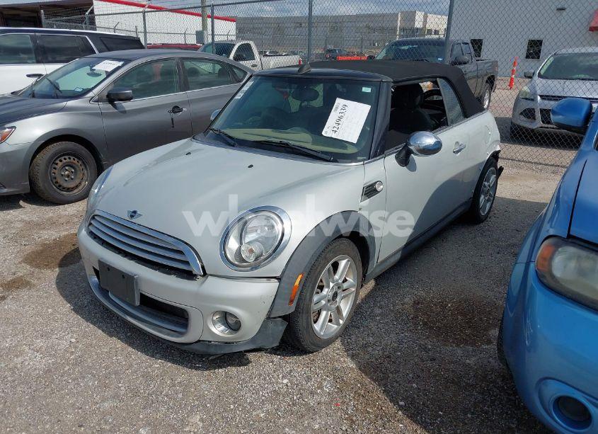 Photo 2 of 2011 Mini Cooper (VIN WMWZN3C56BT133717)