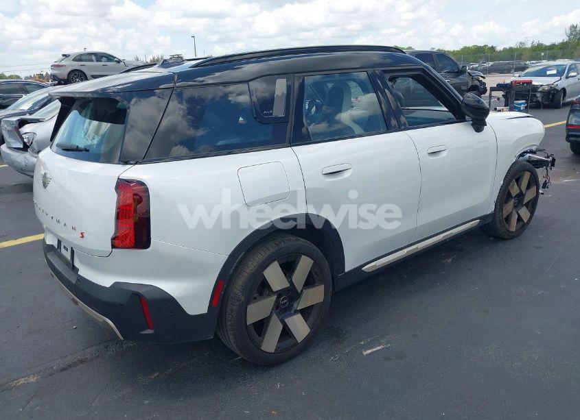 Photo 4 of 2025 Mini Countryman COOPER S (VIN WMZ23GA06S7R31166)