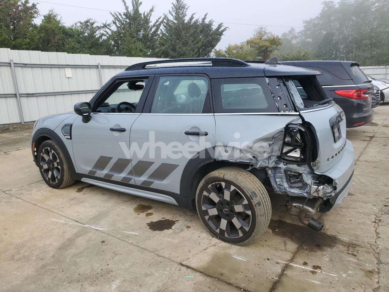 Photo 2 of 2023 MINI COOPER S COUNTRYMAN (VIN WMZ53BR06P3R19716)
