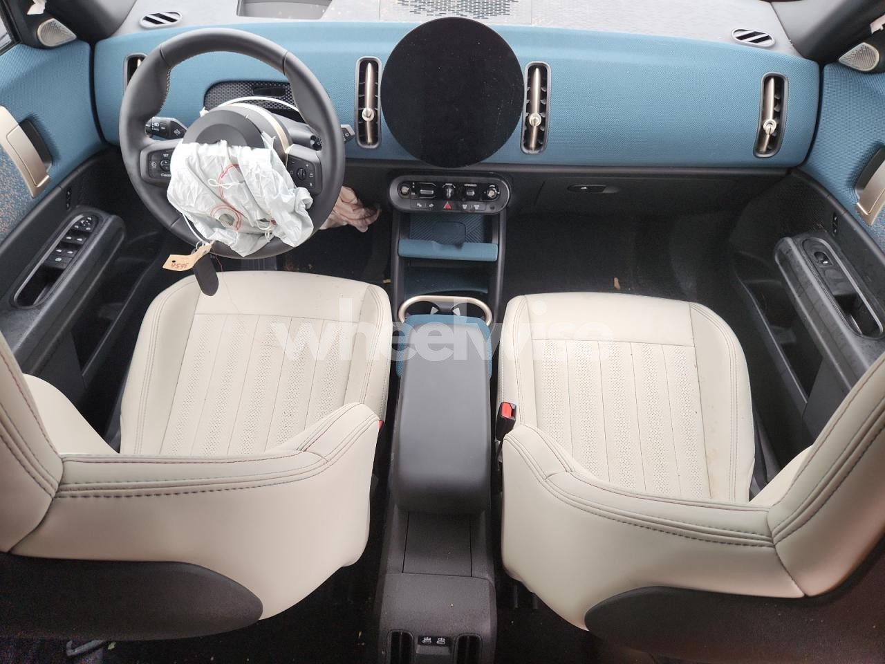 Photo 8 of 2025 MINI COUNTRYMAN SE ALL4 (VIN WMZ53GA06S7S47828)