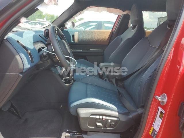 Photo 10 of 2025 MINI COUNTRYMAN SE ALL4 (VIN WMZ53GA09S7R70654)