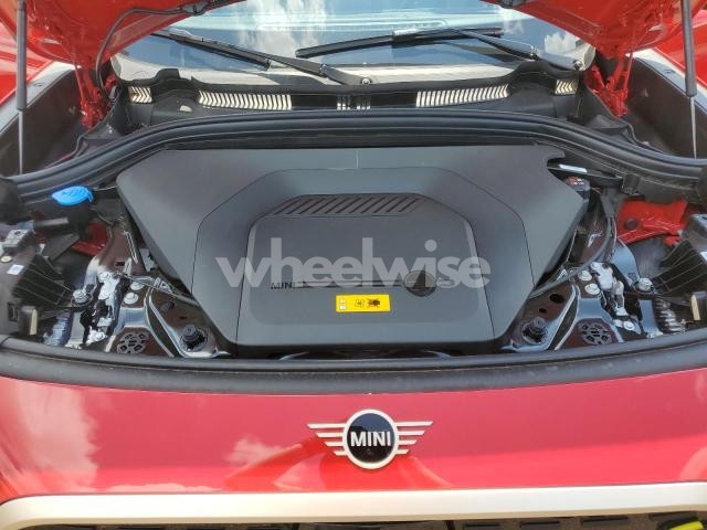 Photo 6 of 2025 MINI COUNTRYMAN SE ALL4 (VIN WMZ53GA09S7R70654)