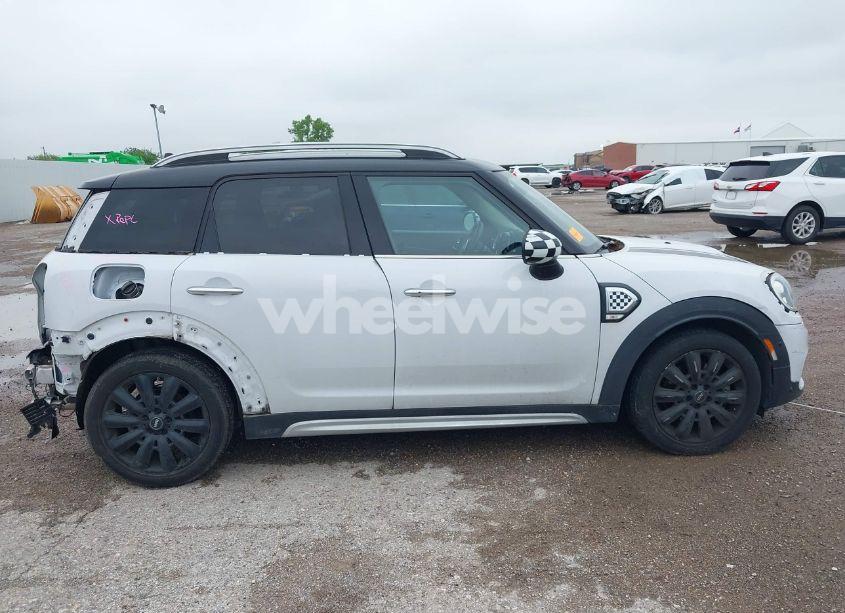 Photo 13 of 2018 Mini Countryman COOPER S (VIN WMZYT3C31J3D99568)