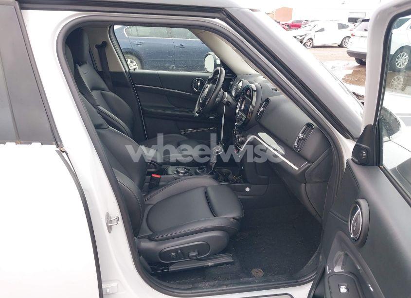 Photo 5 of 2018 Mini Countryman COOPER S (VIN WMZYT3C31J3D99568)