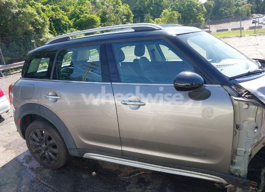 Photo 14 of 2018 Mini Countryman COOPER S (VIN WMZYT5C37J3E59574)