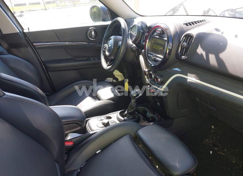 Photo 5 of 2018 Mini Countryman COOPER S (VIN WMZYT5C37J3E59574)