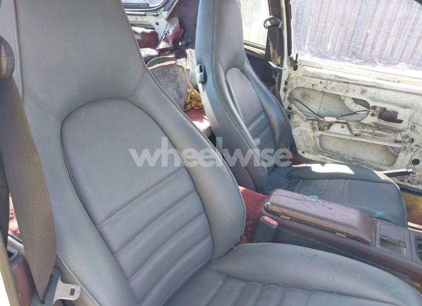 Photo 8 of 1985 Porsche 944 N/A (VIN WP0AA0949FN455352)