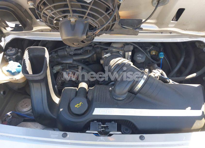 Photo 10 of 2005 Porsche 911 CARRERA (VIN WP0AA29915S717601)