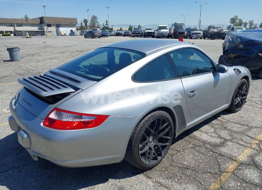 Photo 4 of 2005 Porsche 911 CARRERA (VIN WP0AA29915S717601)