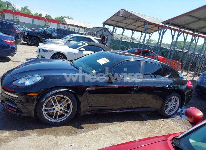 Photo 14 of 2014 Porsche Panamera 4 (VIN WP0AA2A70EL009084)