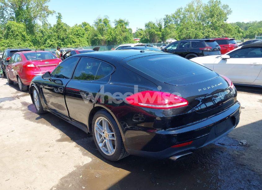 Photo 3 of 2014 Porsche Panamera 4 (VIN WP0AA2A70EL009084)