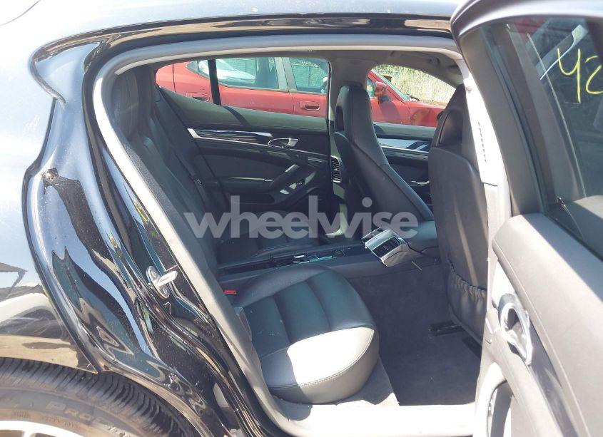 Photo 8 of 2014 Porsche Panamera 4 (VIN WP0AA2A70EL009084)
